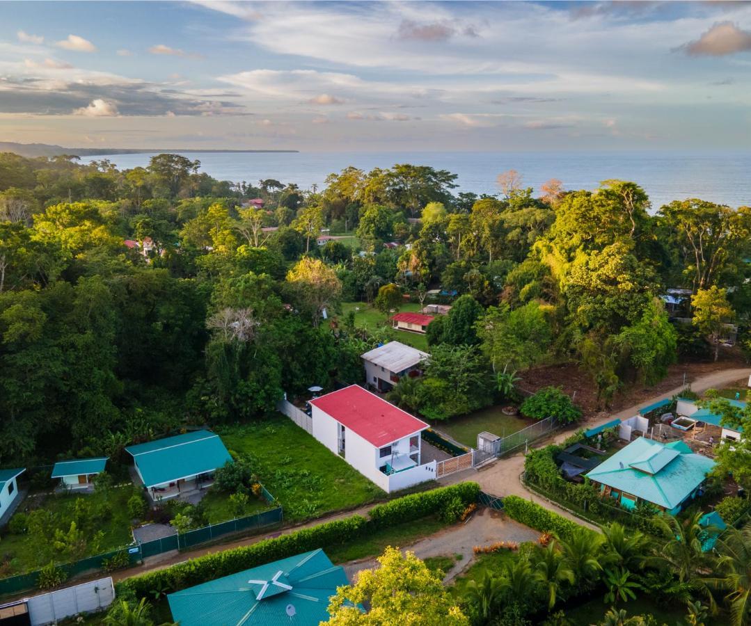 Villas Mapache Del Caribe Puerto Viejo de Talamanca Экстерьер фото